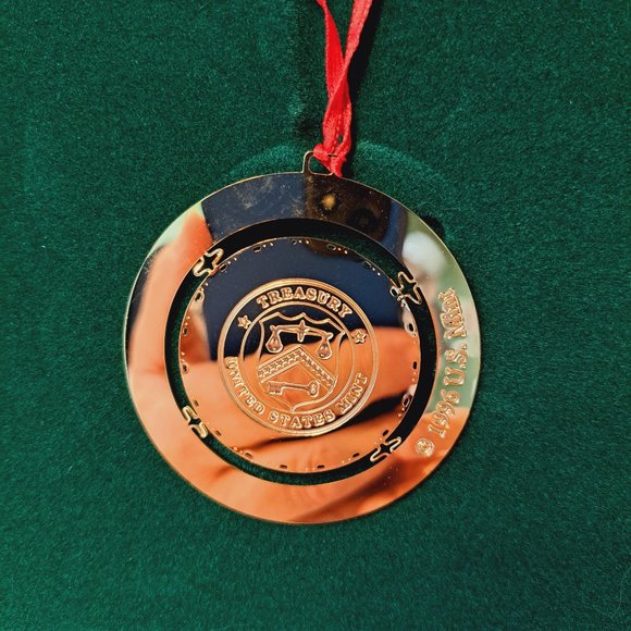 1996 The United States Mint Treasury Holiday Ornament Presidential Coat Of Arms - Picture 5 of 6